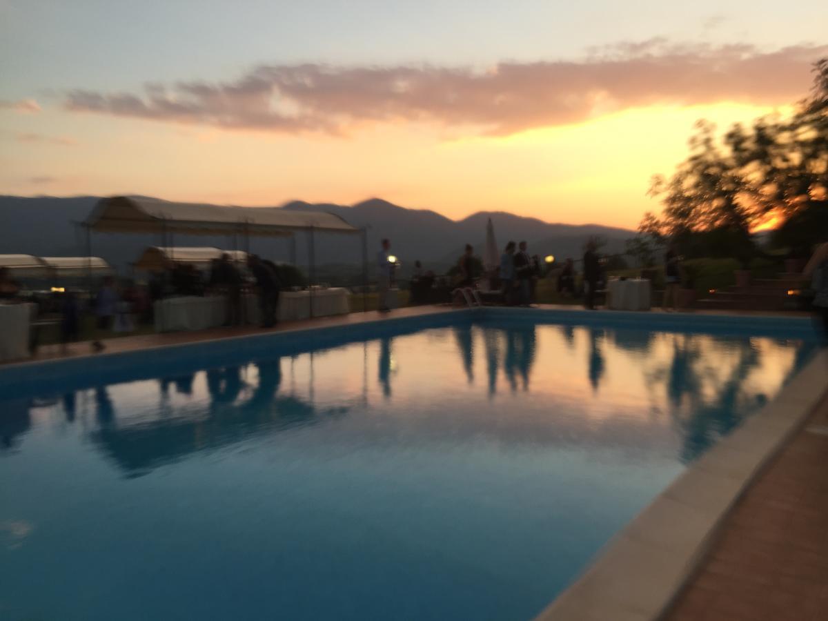 Tenuta Due Laghi Rivodutri Exteriör bild